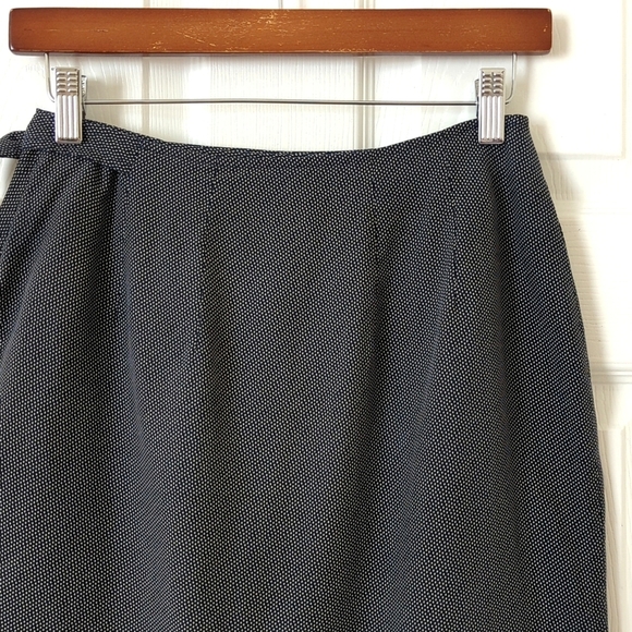 Express 90's Vintage Micro Polka Dot Silk High Waisted Mini Wrap Skirt Black 5/6 - Picture 10 of 10